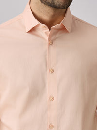 Men's Peach Solid Slim Fit Shirts