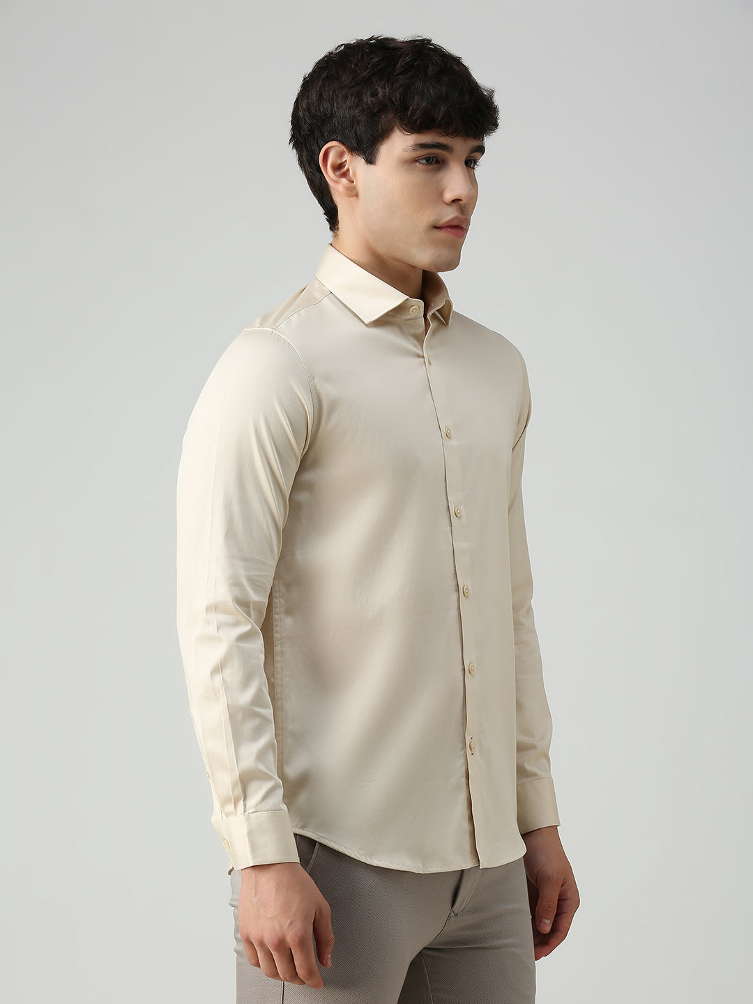 Men's Cream Solid Slim Fit Shirts