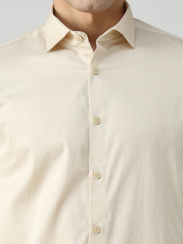 Men's Cream Solid Slim Fit Shirts