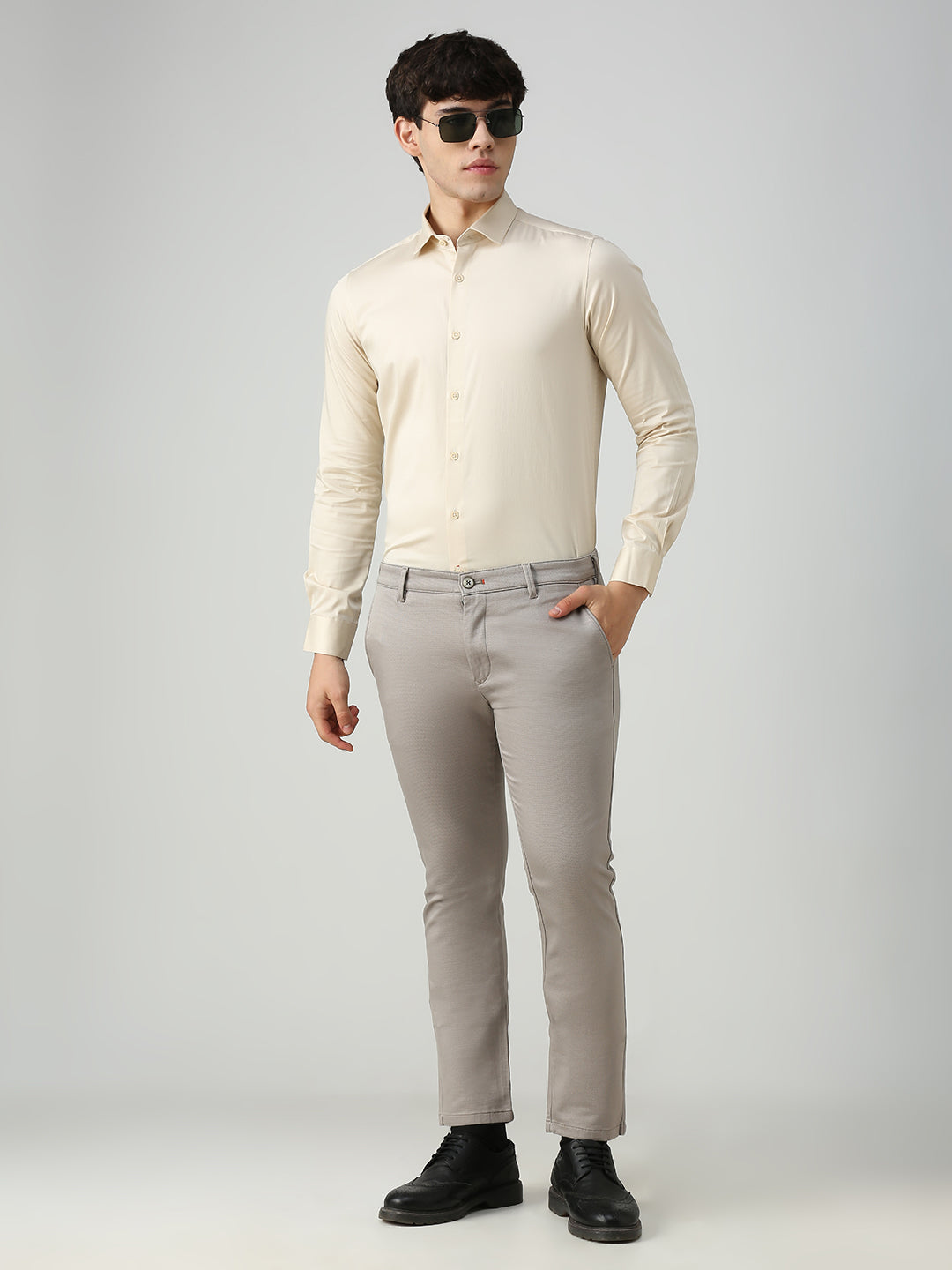 Men's Cream Solid Slim Fit Shirts