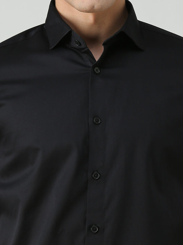 Men's Black Solid Slim Fit Shirts