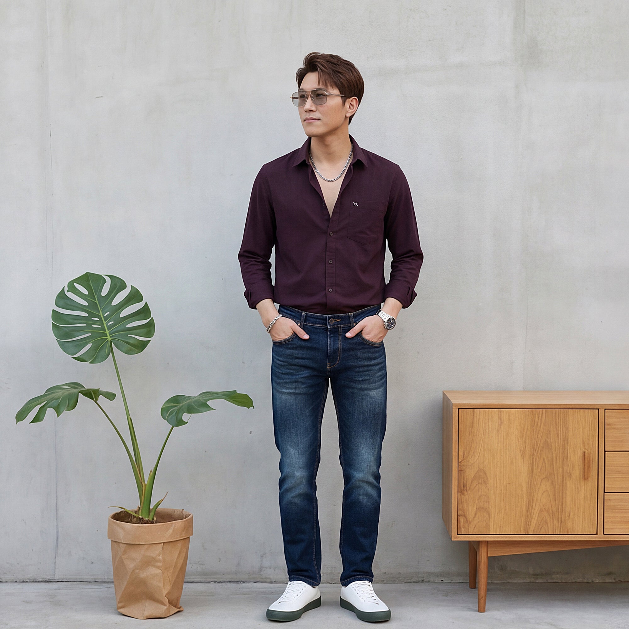 Men Wine Solid Slim Fit Shirt