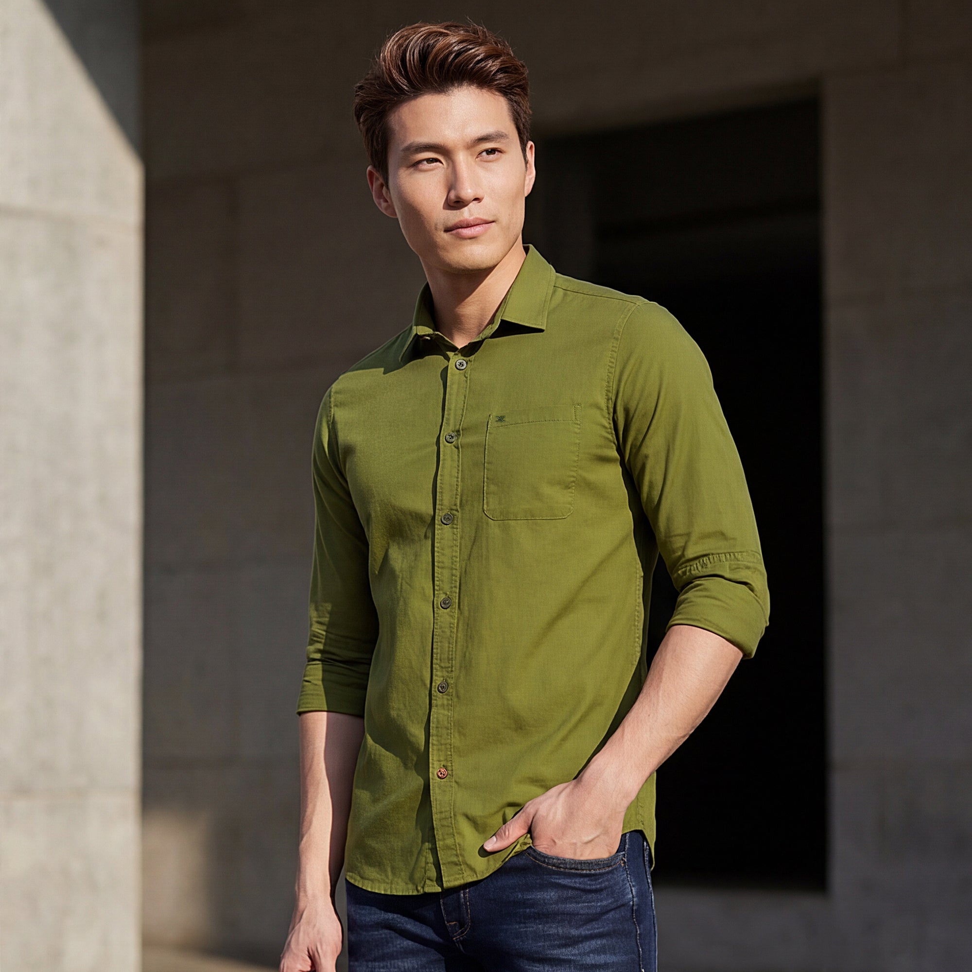Men Olive Solid Slim Fit Shirt
