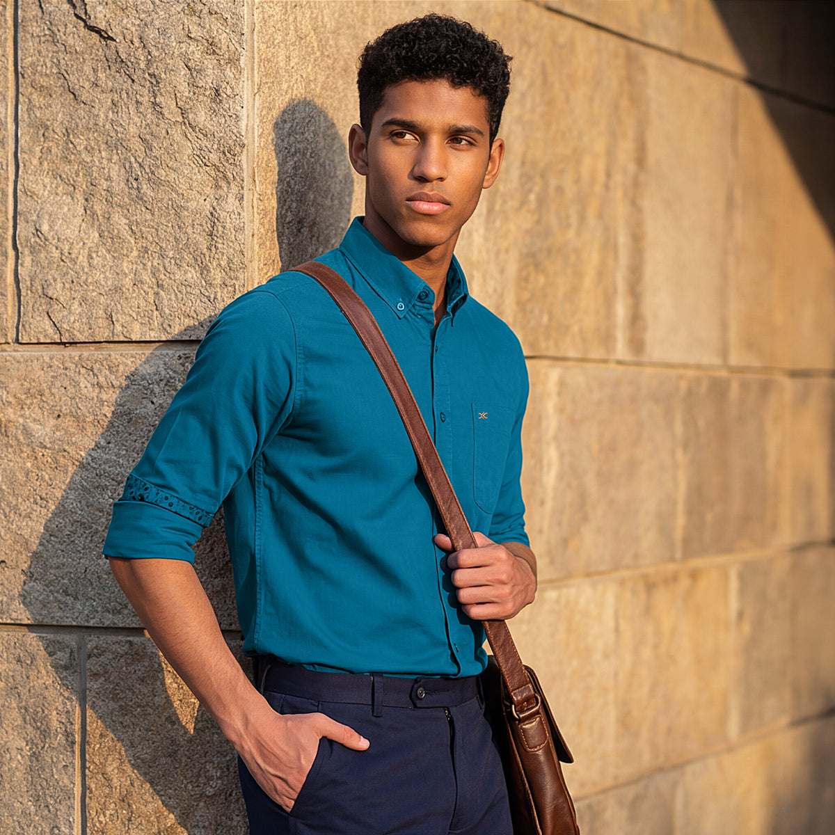 Full Sleeves Slim Fit Emerald Blue Button-Down Oxford Solid Shirt
