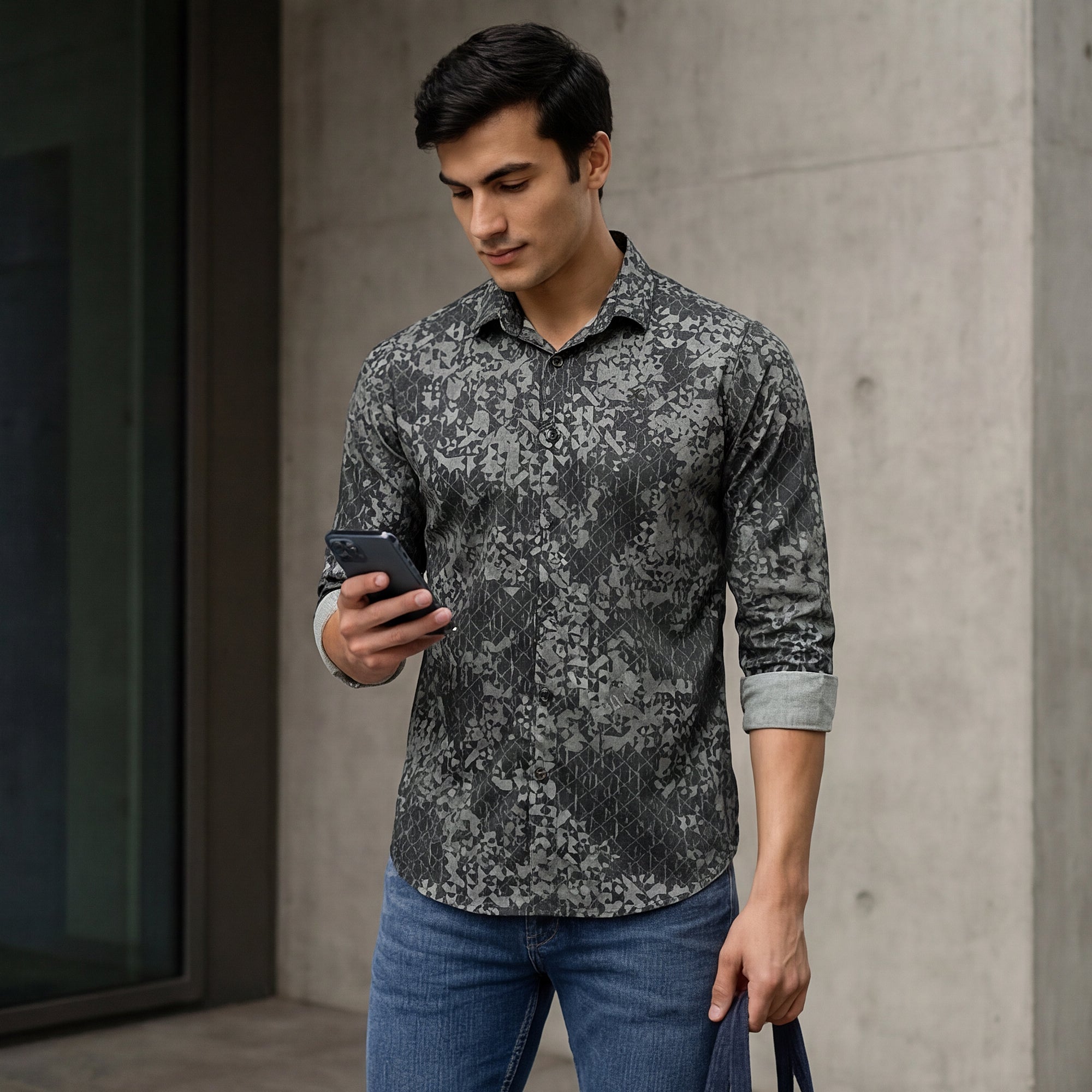 Full Sleeves Slim Fit Black all-over Abstract Geometric print Shirt
