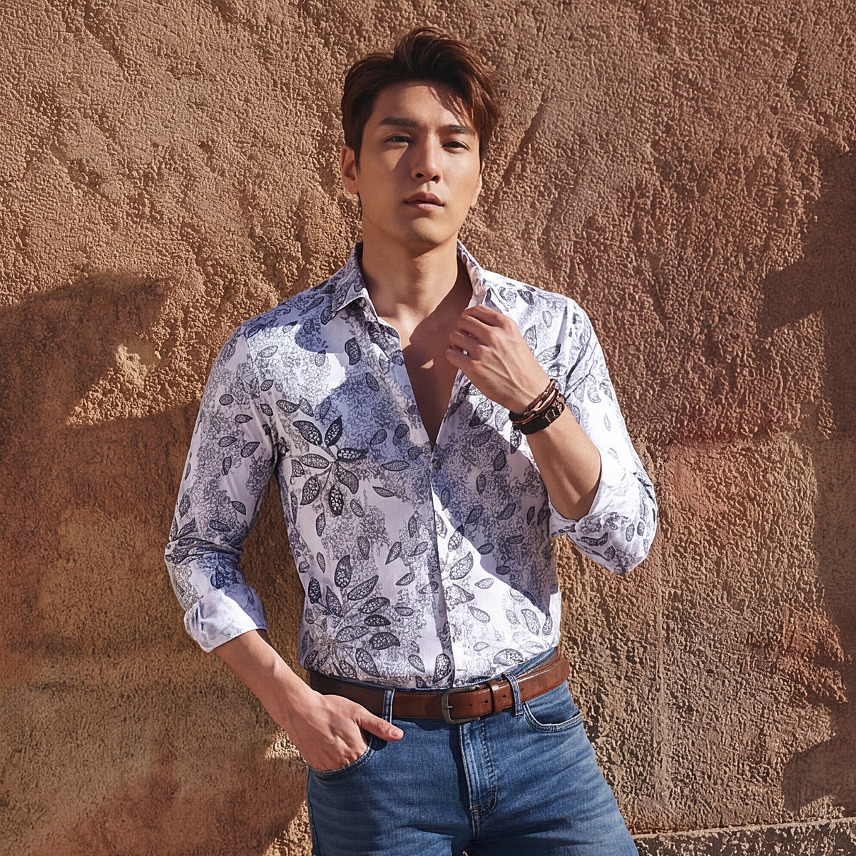 Full Sleeves Slim Fit White All over Abstract Paisly Foil Textured Print Shirt