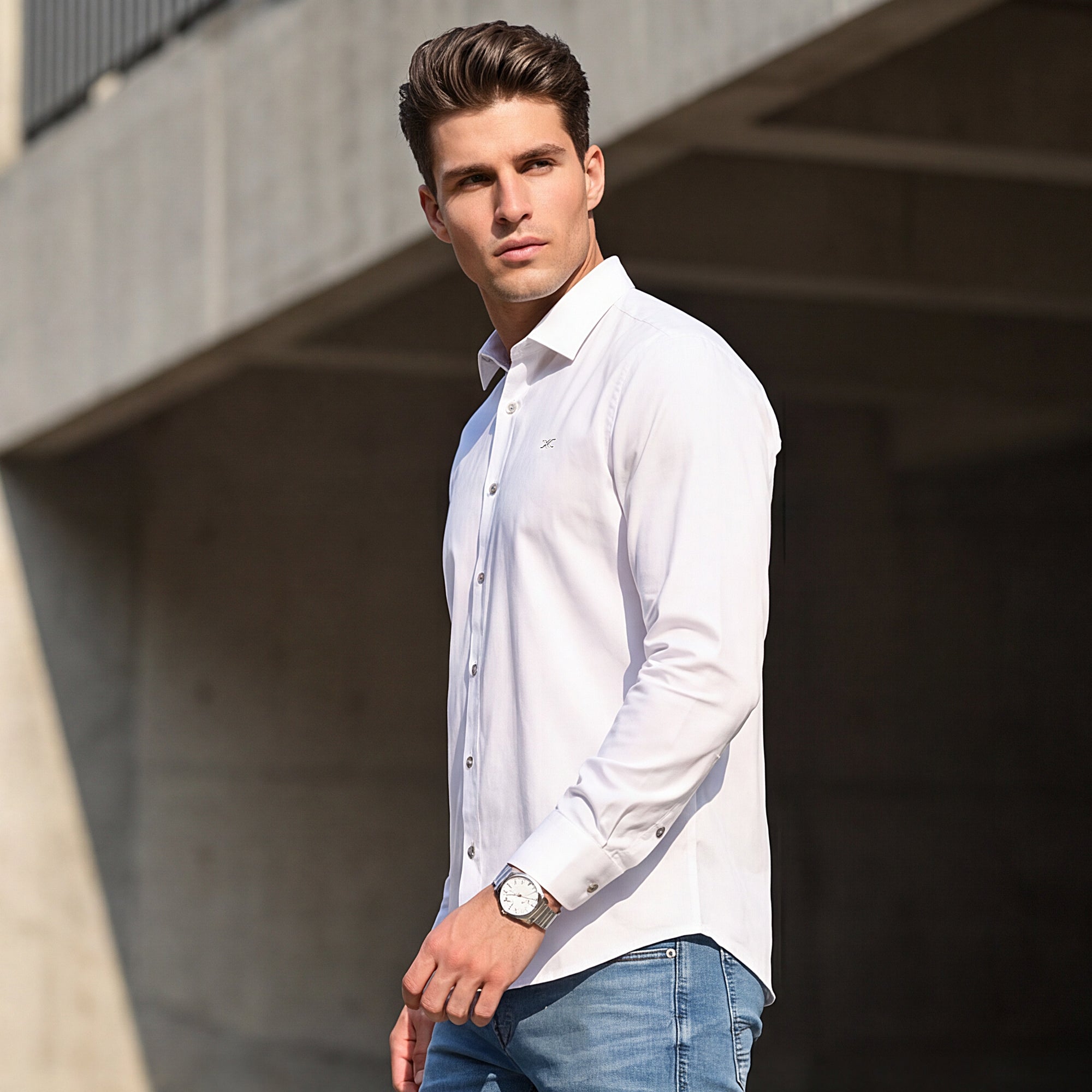 Men White Solid Slim Fit Shirt