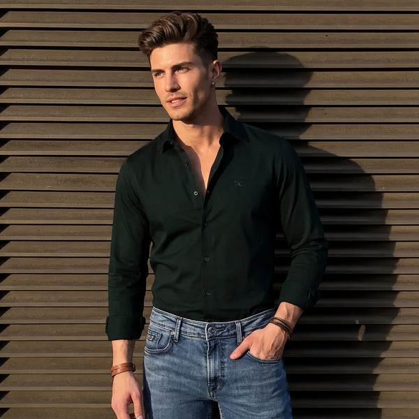 Men Dark Green Solid Slim Fit Shirt