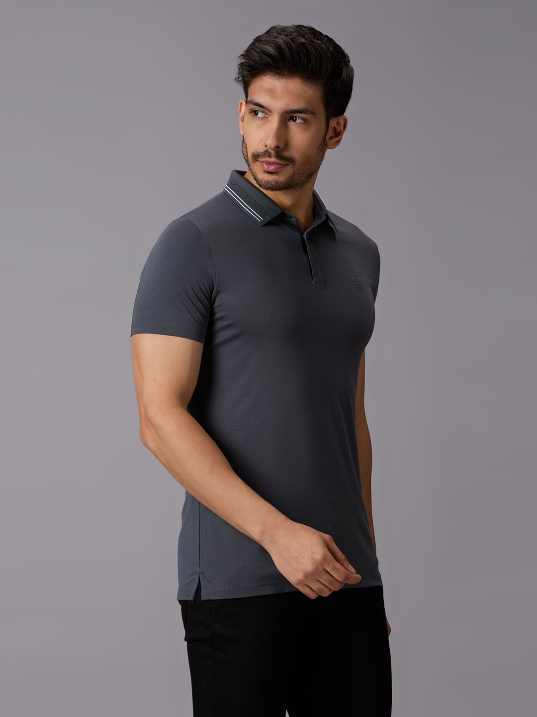 Men's Dark Grey Solid Slim Fit T-Shirts