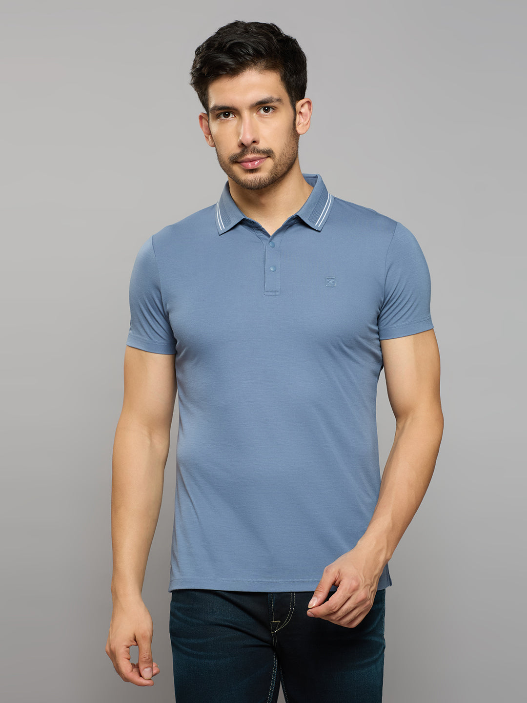 Men's Blue Solid Slim Fit T-Shirts