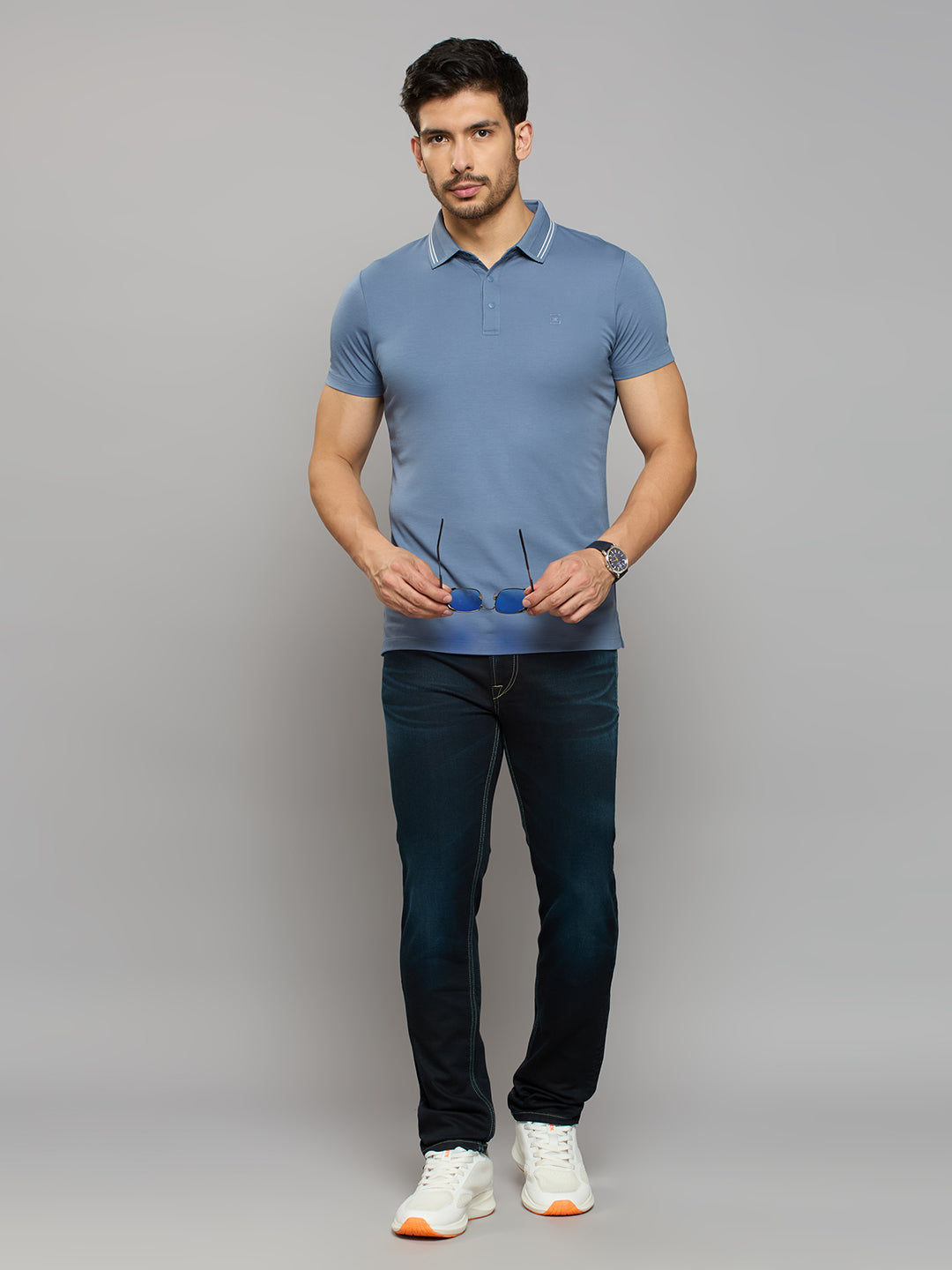 Men's Blue Solid Slim Fit T-Shirts