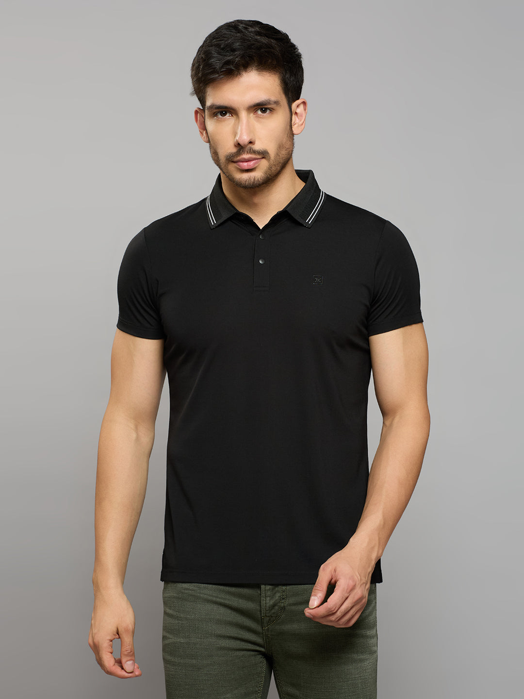 Men's Black Solid Slim Fit T-Shirts