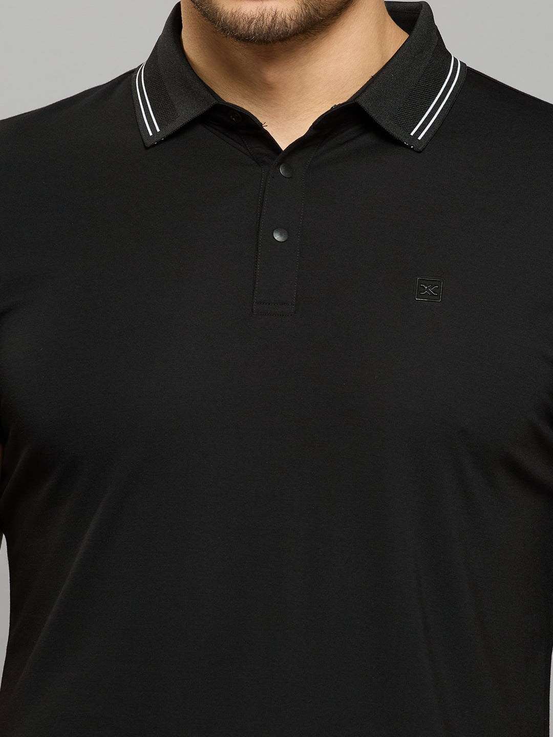 Men's Black Solid Slim Fit T-Shirts