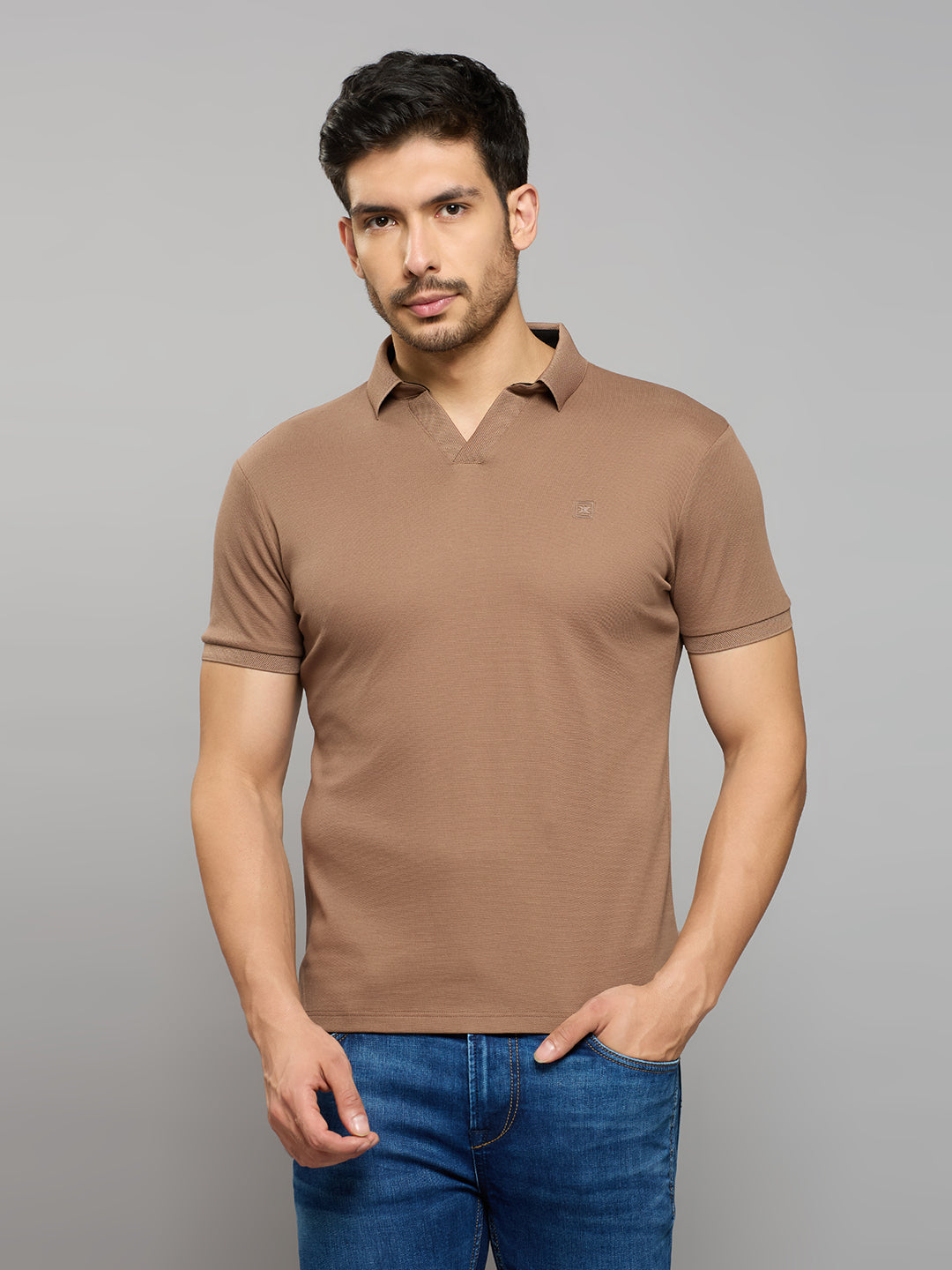 Men's Brown Solid Slim Fit T-Shirts