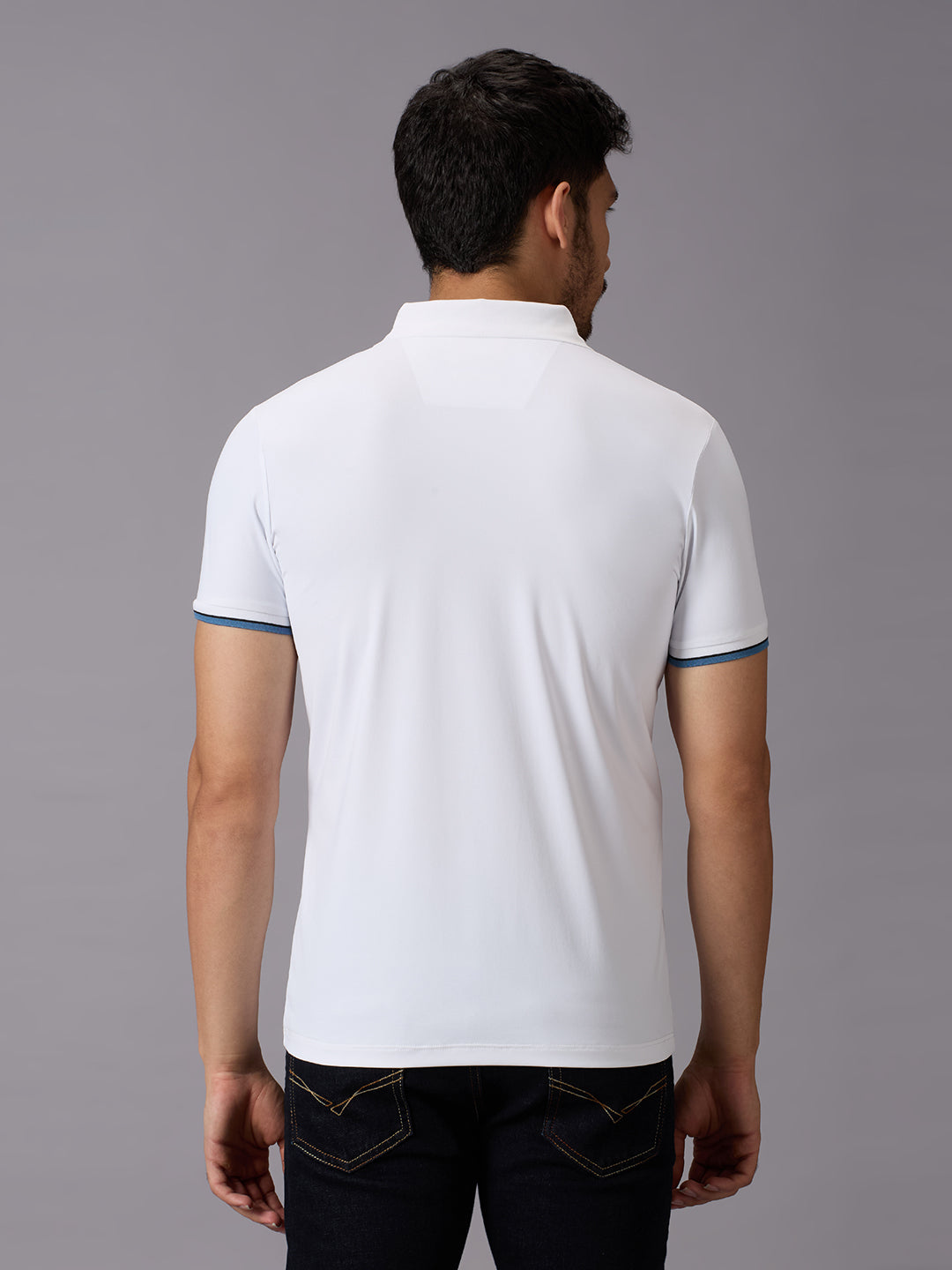 Men's White Solid Slim Fit T-Shirts