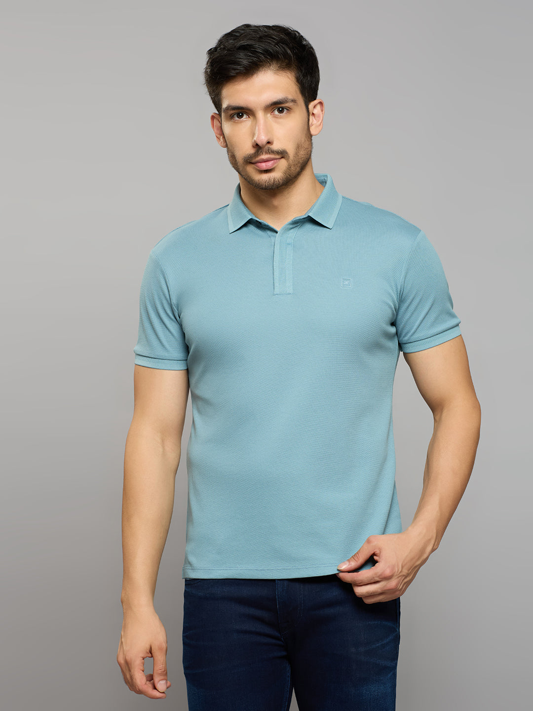Men's Blue Solid Slim Fit T-Shirts