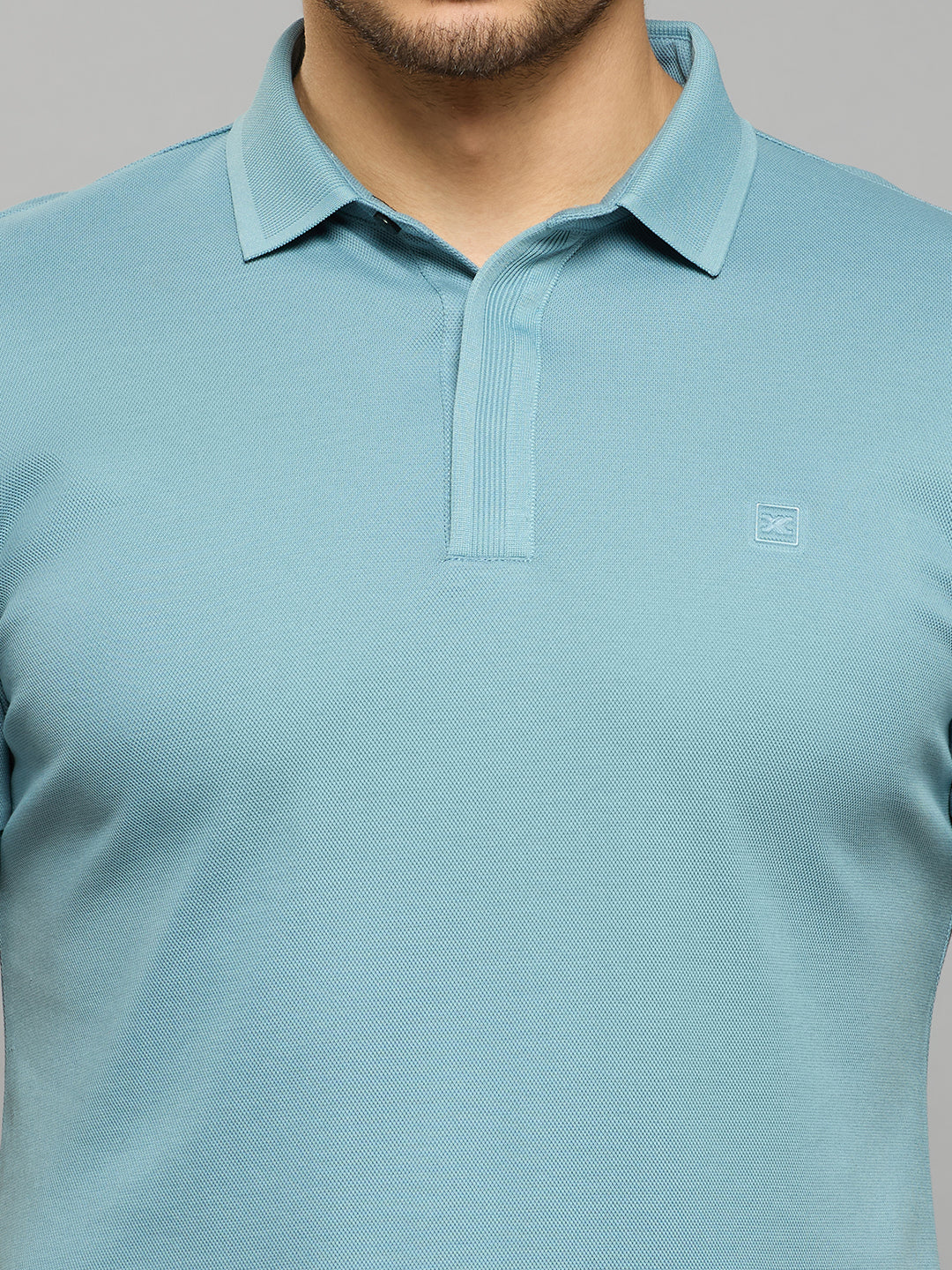 Men's Blue Solid Slim Fit T-Shirts