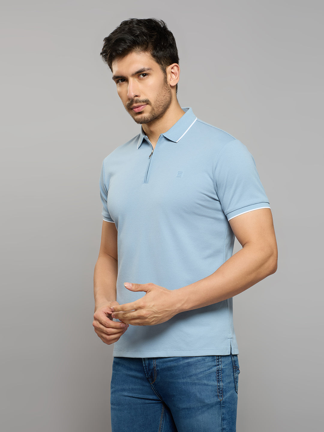 Men's Blue Solid Slim Fit T-Shirts