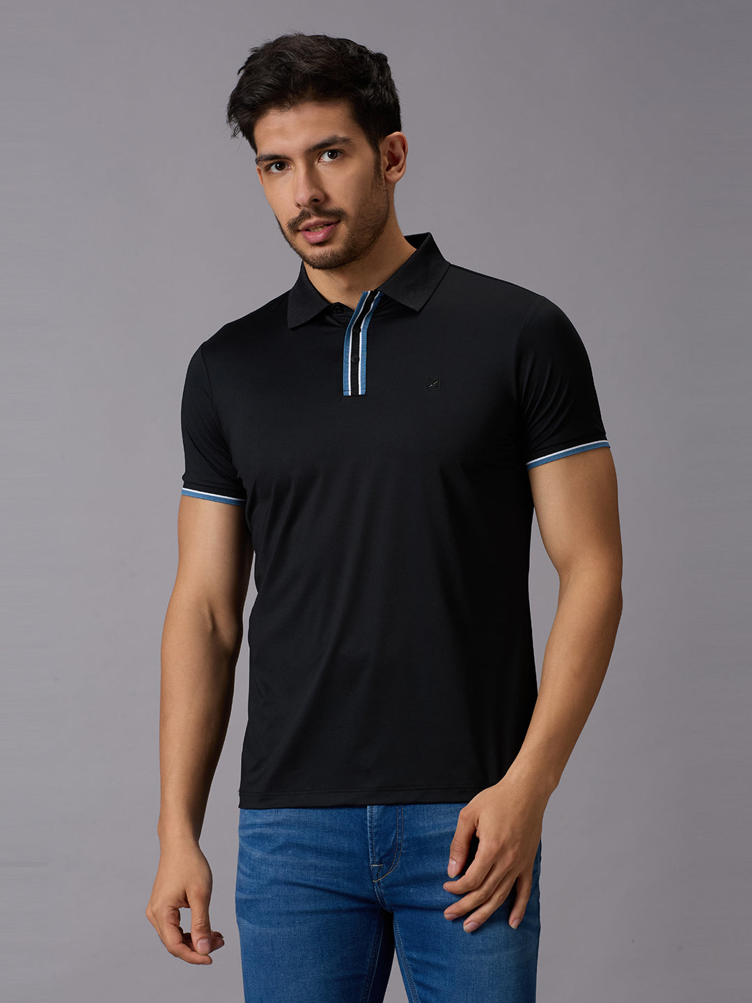 Men's Black Solid Slim Fit T-Shirts