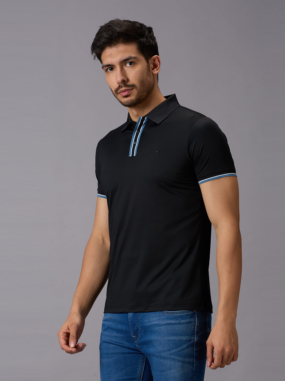Men's Black Solid Slim Fit T-Shirts