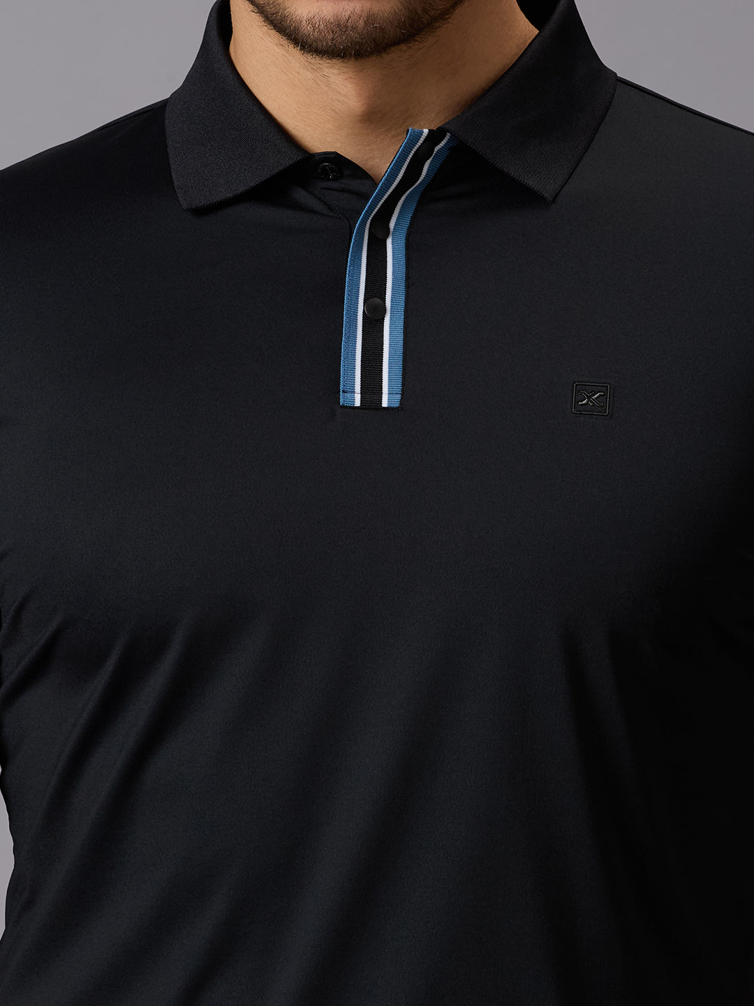 Men's Black Solid Slim Fit T-Shirts