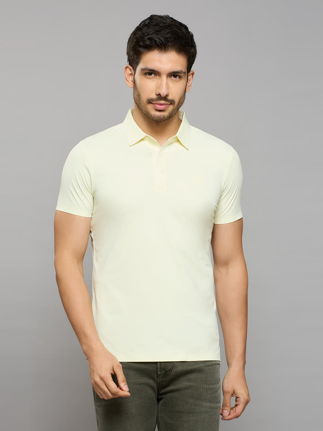 Men's Light Yellow Solid Slim Fit T-Shirts