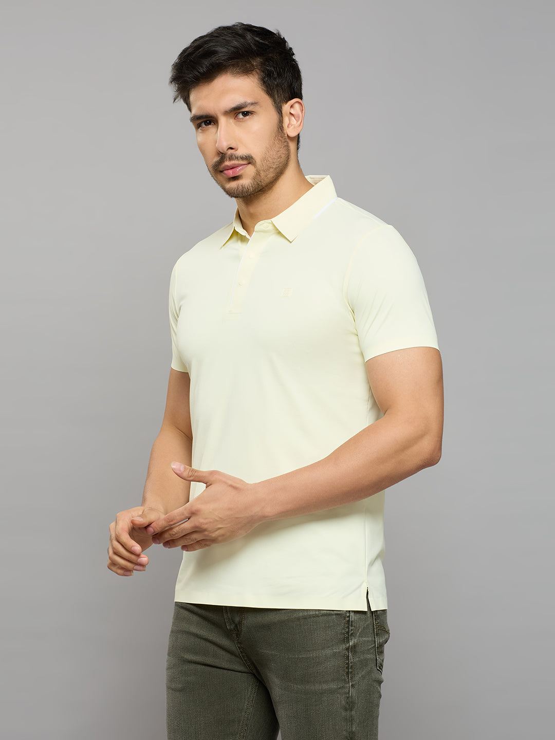 Men's Light Yellow Solid Slim Fit T-Shirts