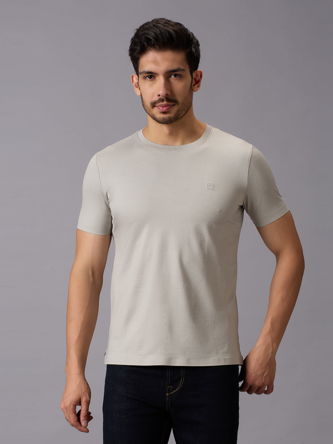 Men's Light Grey Solid Slim Fit T-Shirts