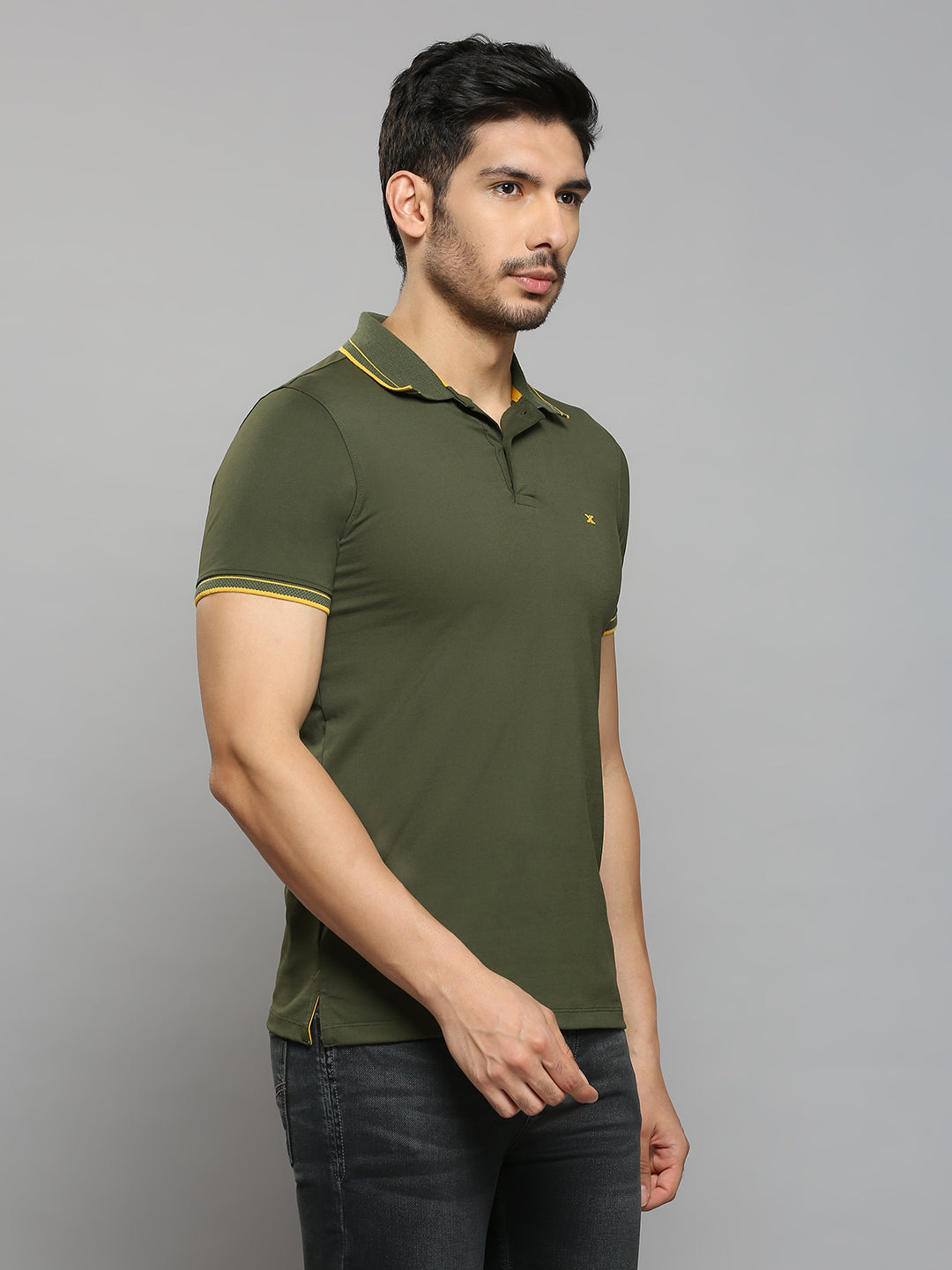 Men's Olive Solid Slim Fit T-Shirts