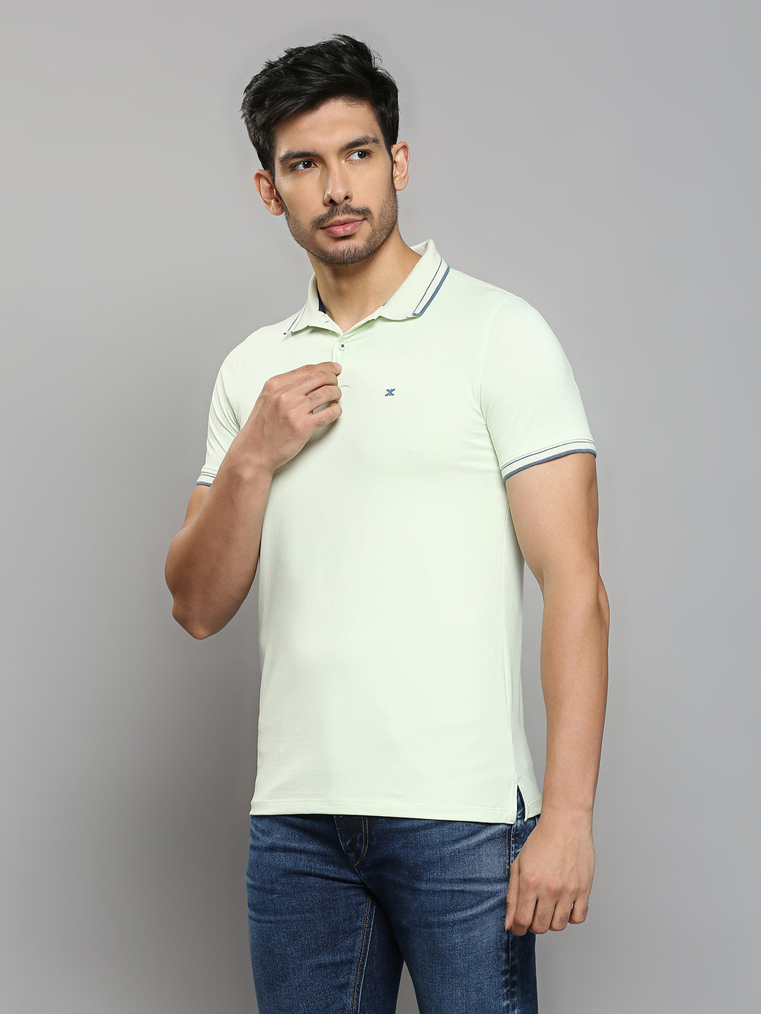 Men's Light Green Solid Slim Fit T-Shirts