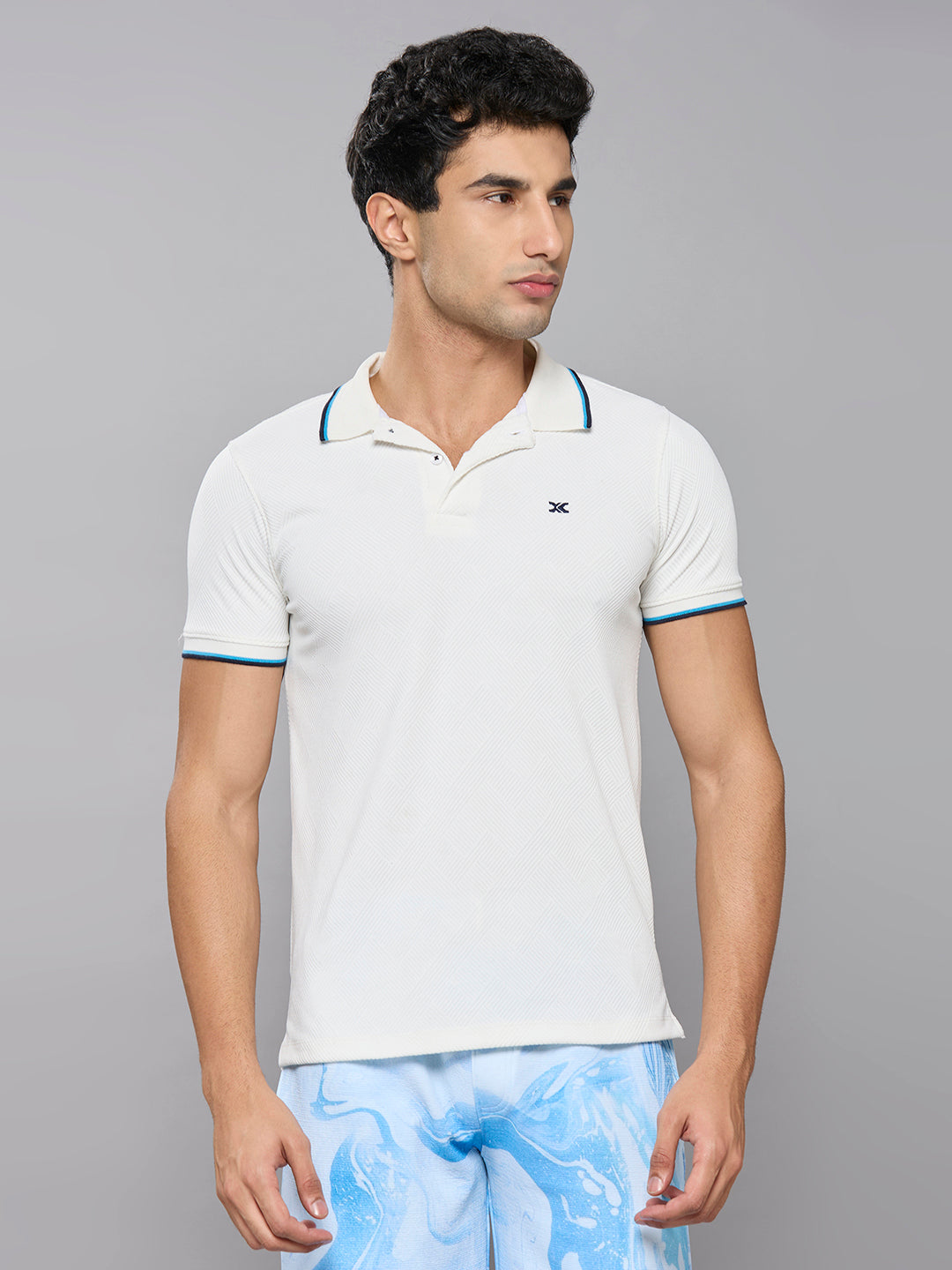 Men's White Solid Slim Fit T-Shirts