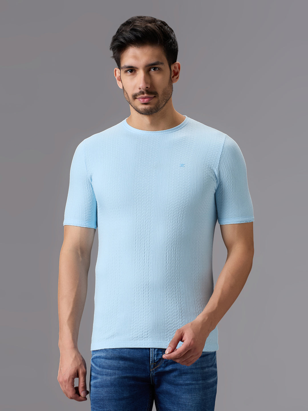 Men's Sky Blue Solid Slim Fit T-Shirts