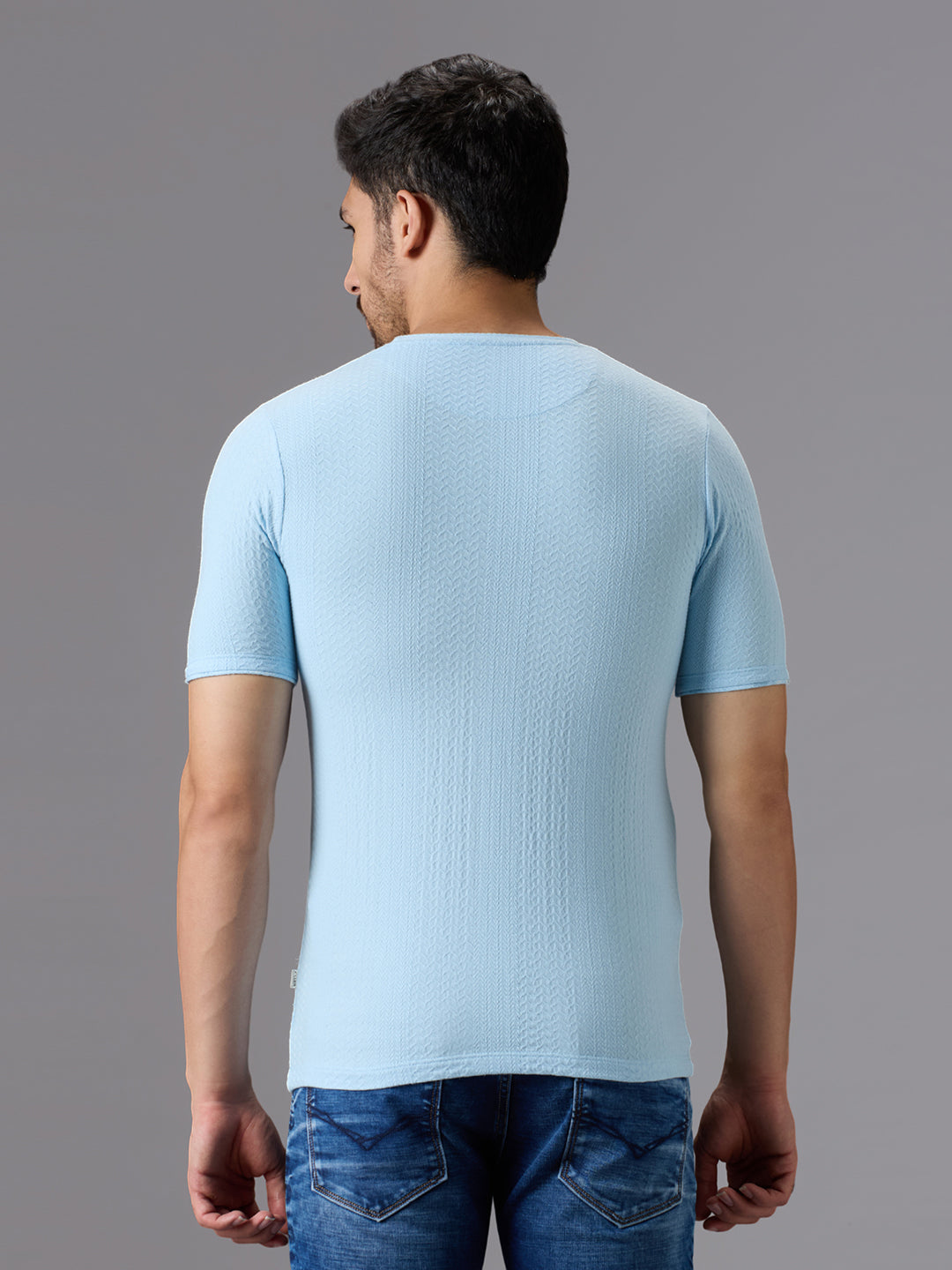 Men's Sky Blue Solid Slim Fit T-Shirts