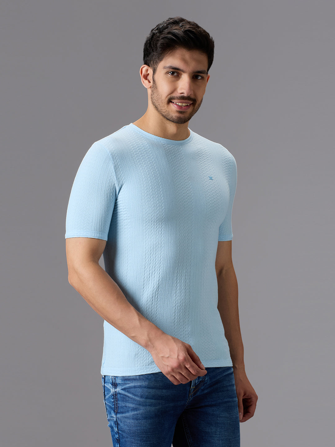 Men's Sky Blue Solid Slim Fit T-Shirts