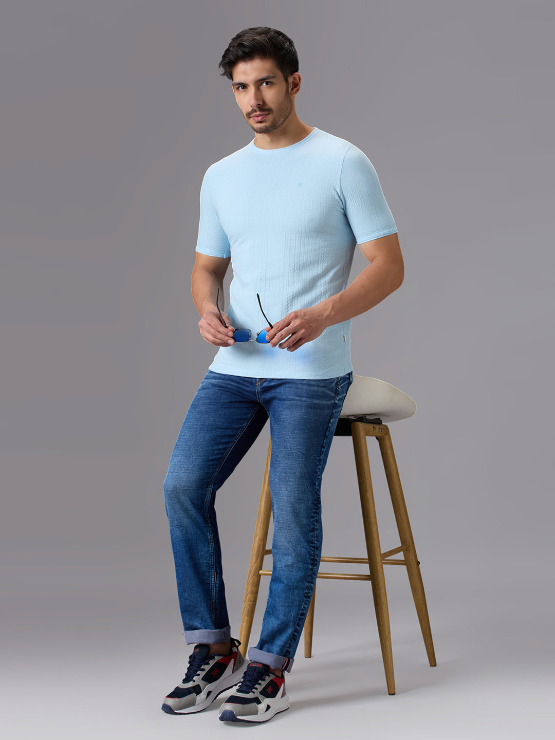 Men's Sky Blue Solid Slim Fit T-Shirts