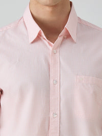 Men's Peach Checks Slim Fit Shirts