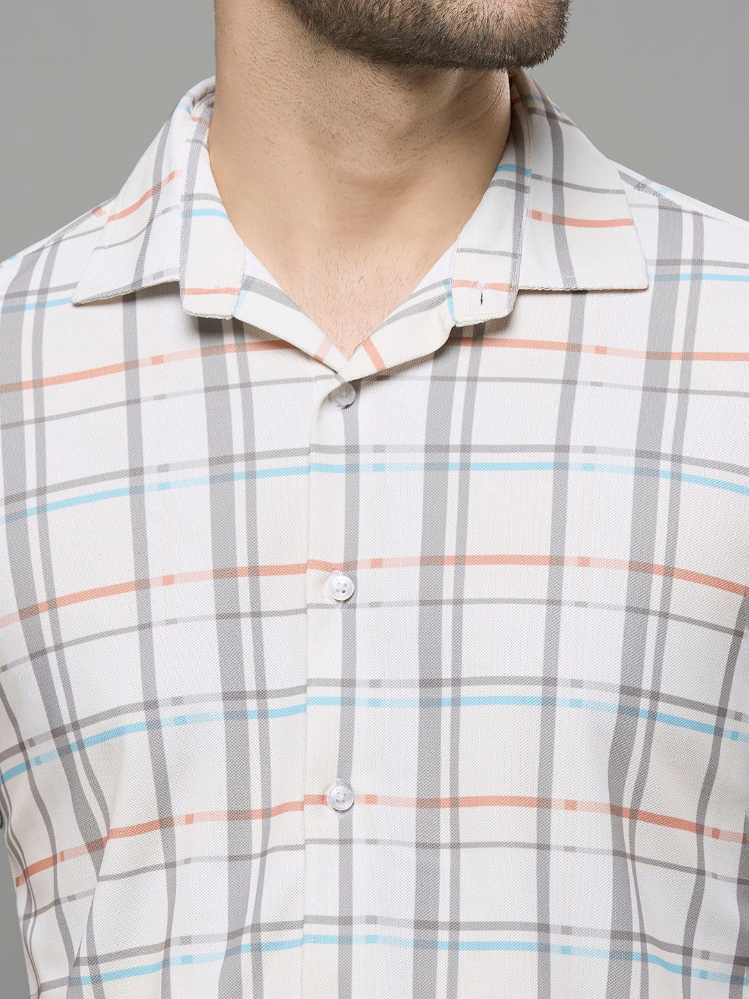Men's Off White Checks Slim Fit Shirts
