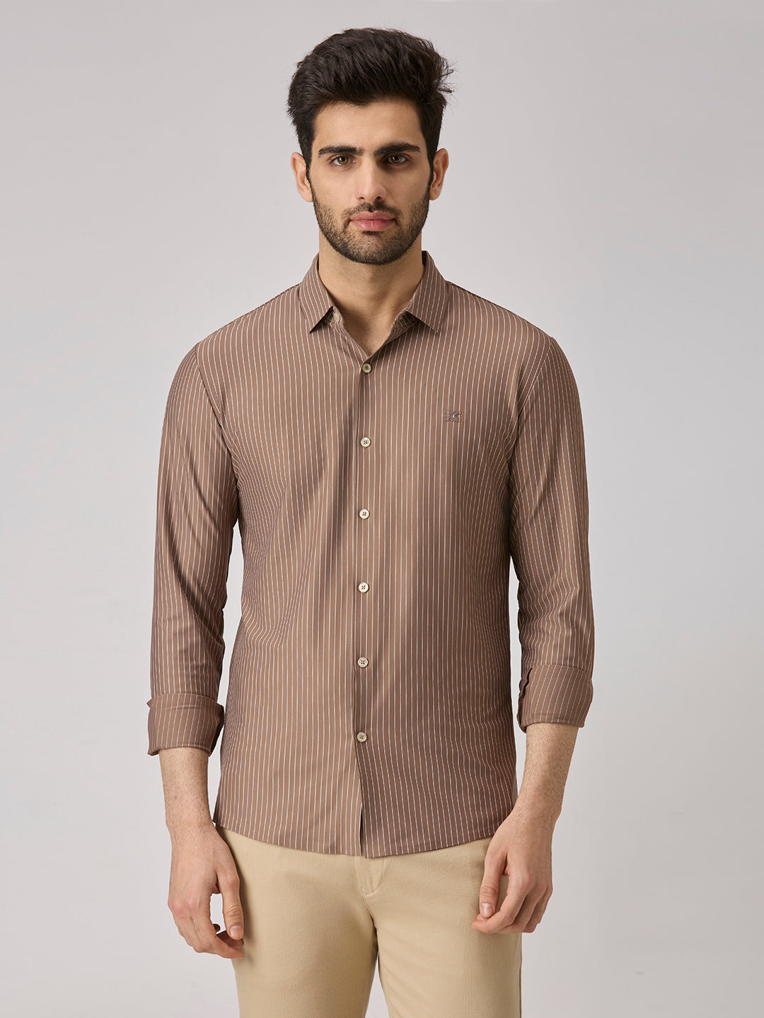 Men's Khaki Solid Slim Fit Shirts