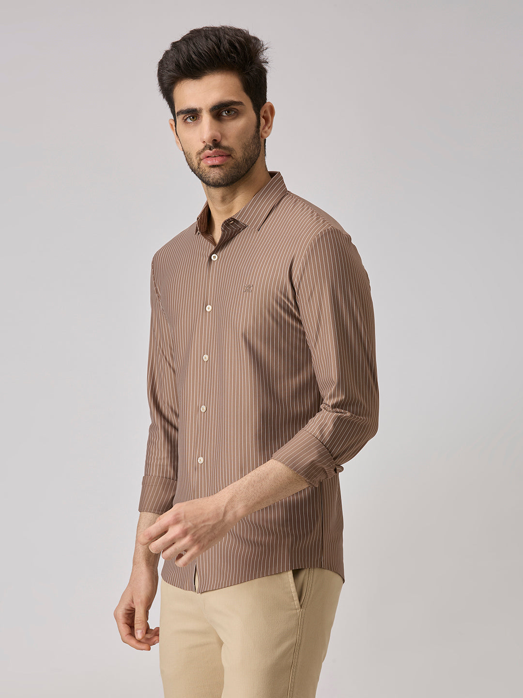Men's Khaki Solid Slim Fit Shirts