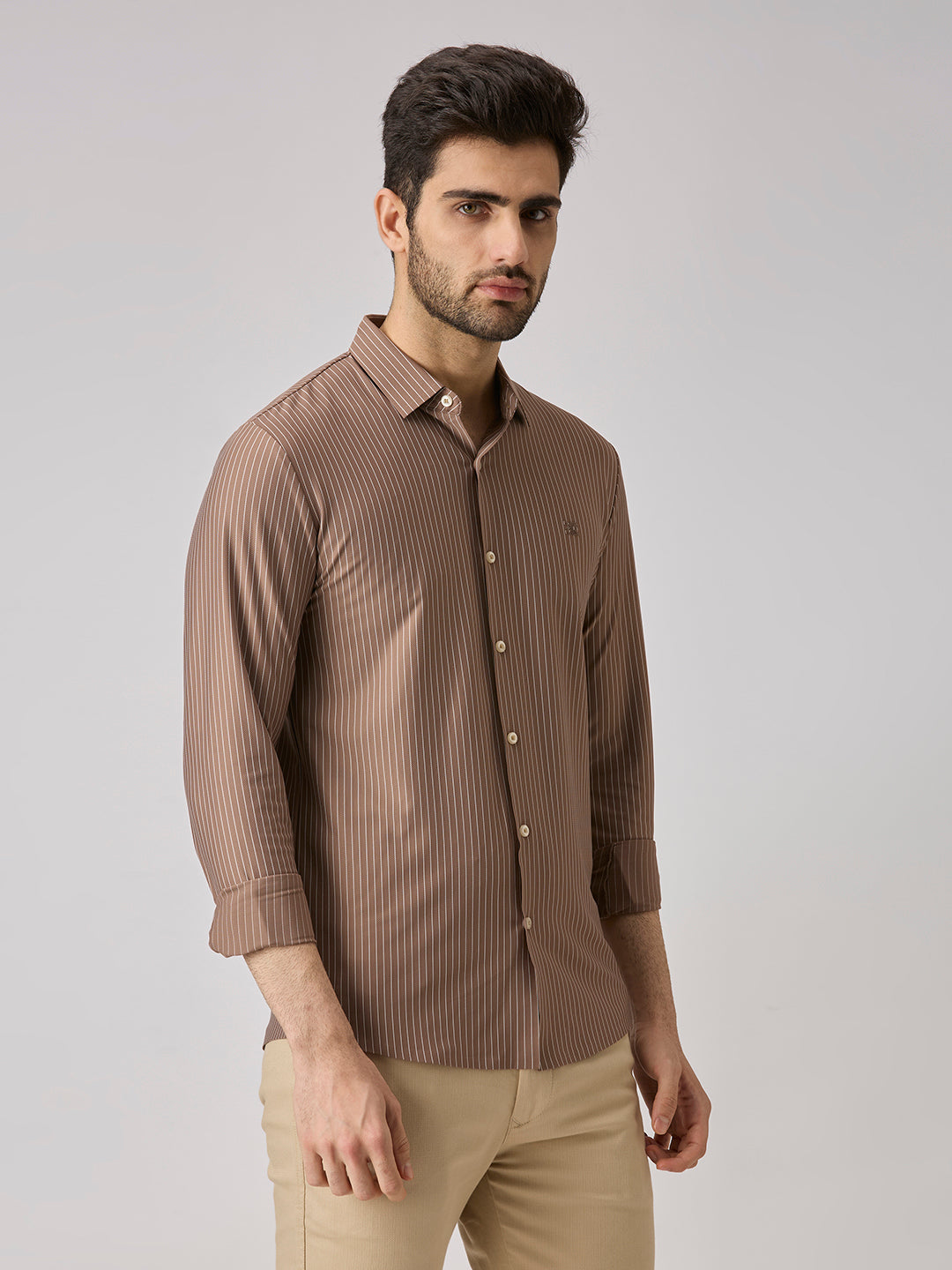 Men's Khaki Solid Slim Fit Shirts