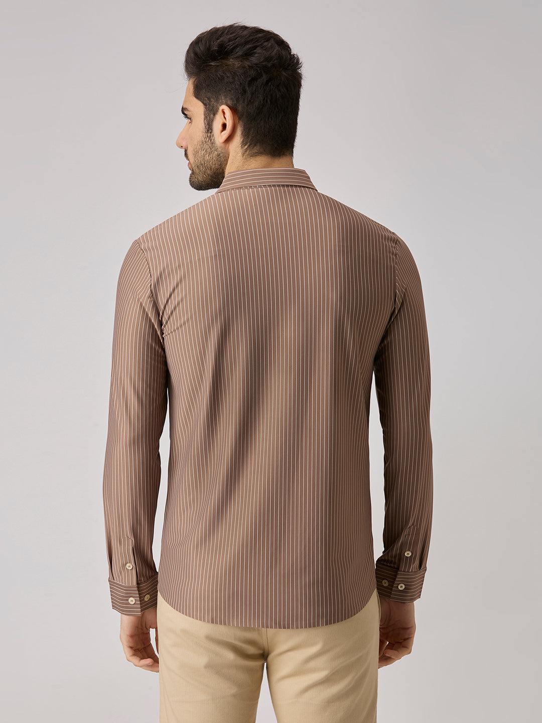 Men's Khaki Solid Slim Fit Shirts