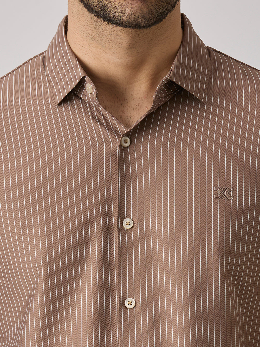 Men's Khaki Solid Slim Fit Shirts