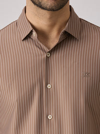Men's Khaki Solid Slim Fit Shirts