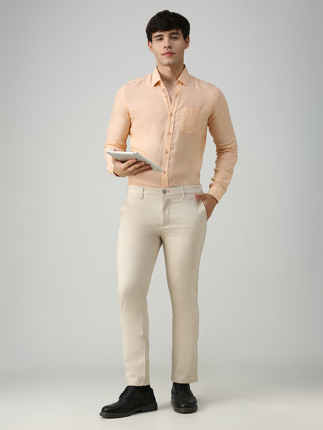 Men's Orange Solid Slim Fit Shirts