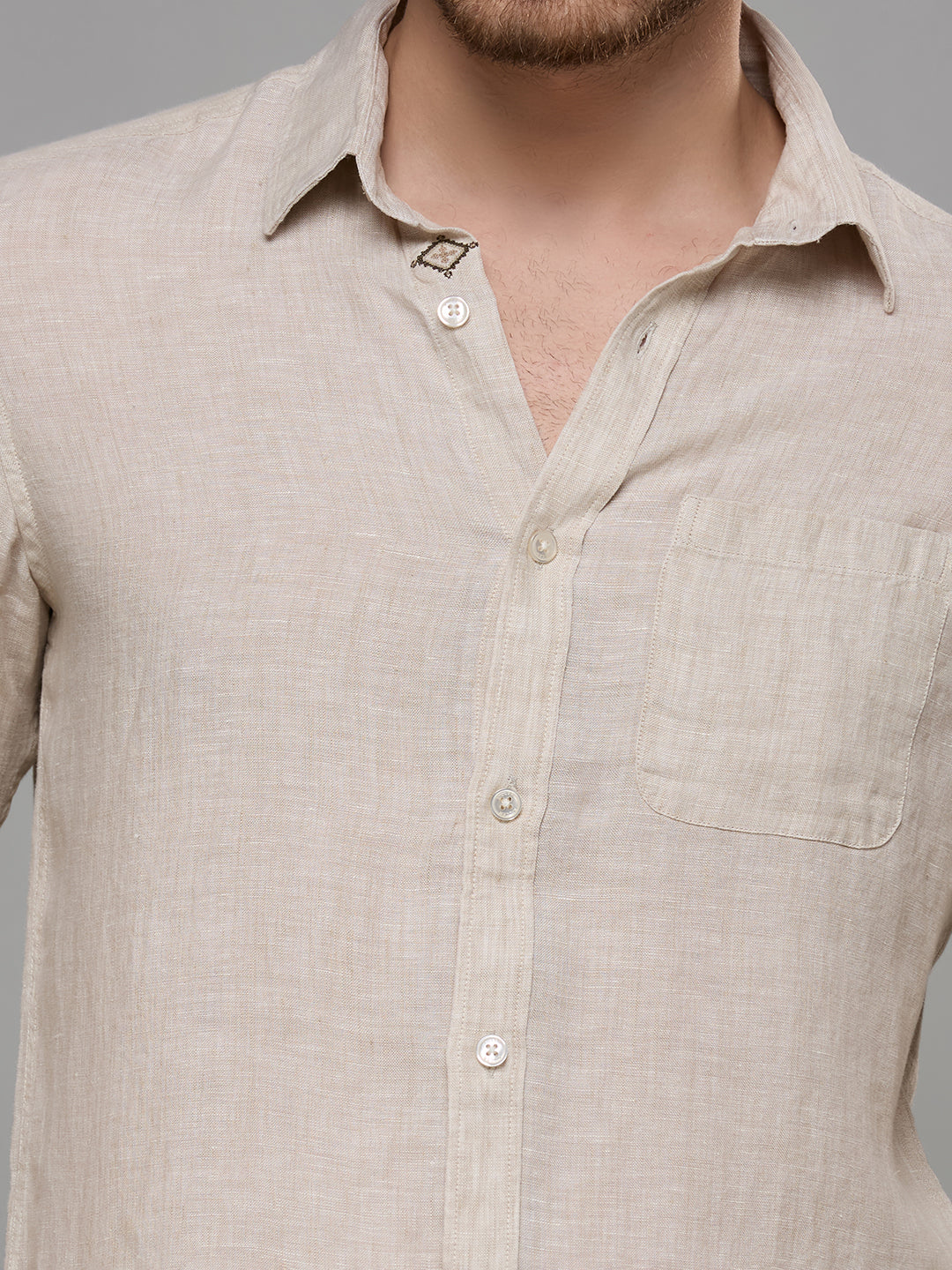 Men's Beige Solid Slim Fit Shirts