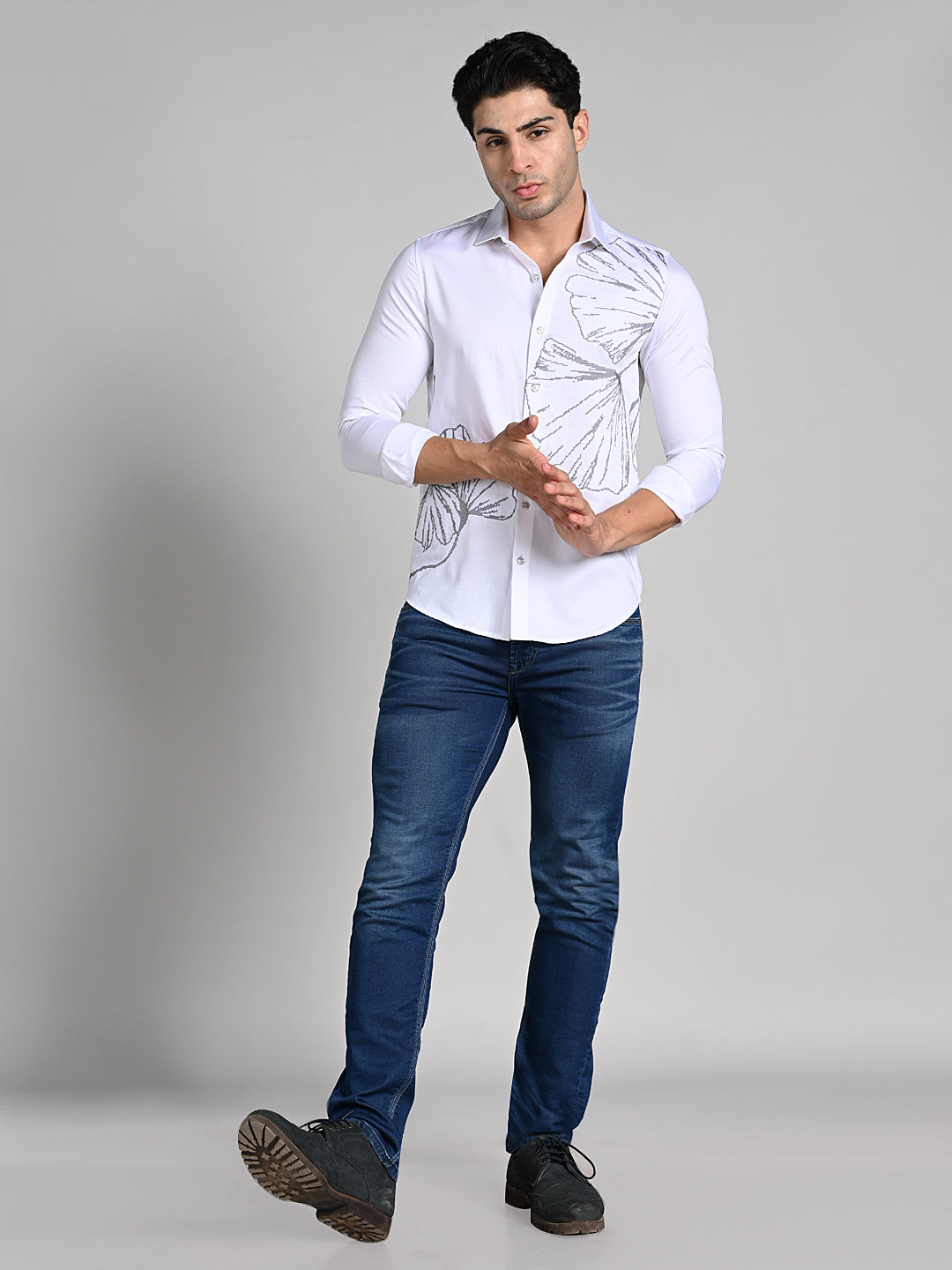 Men's White Solid Slim Fit Shirts