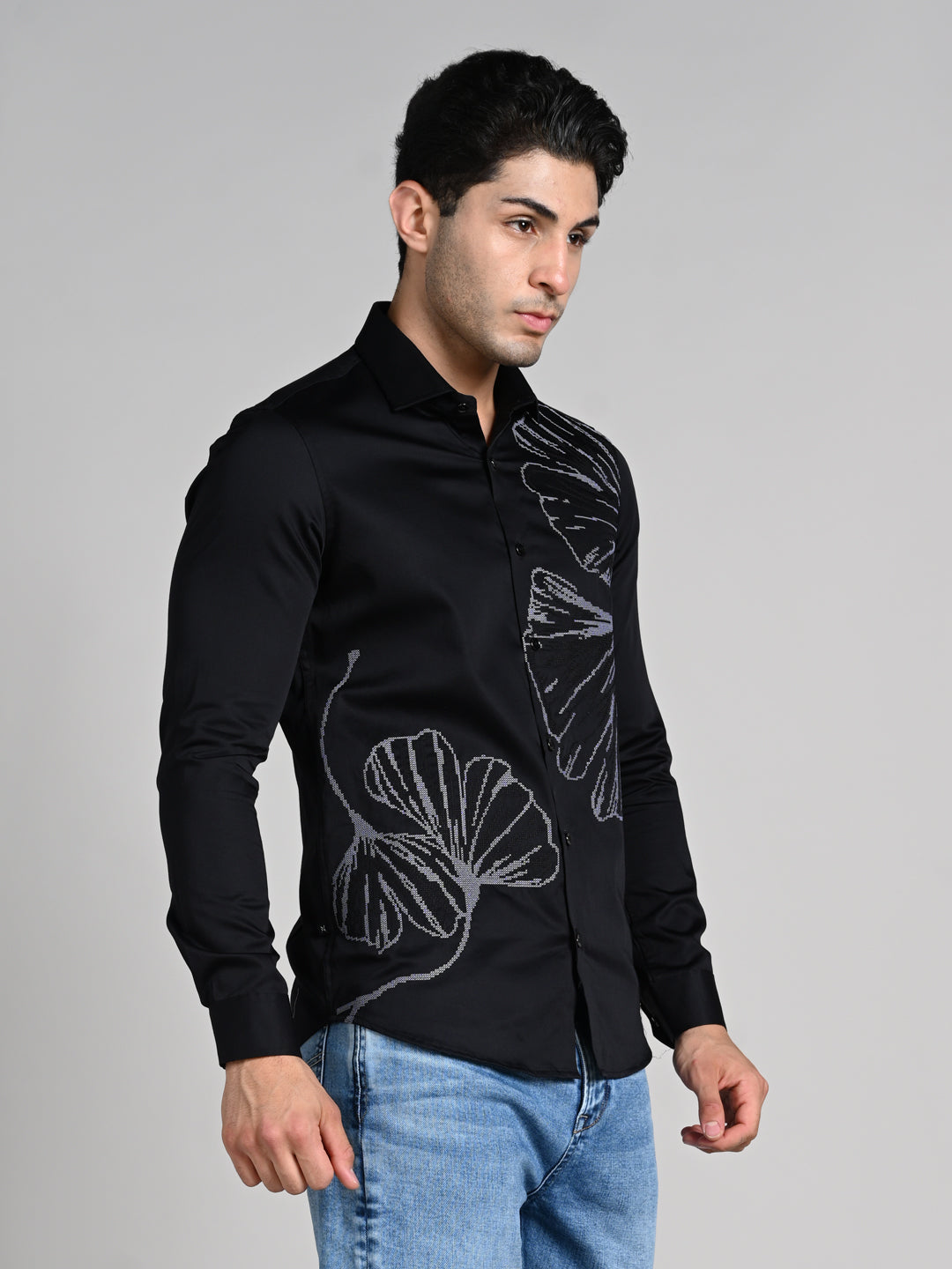 Men's Black Solid Slim Fit Shirts