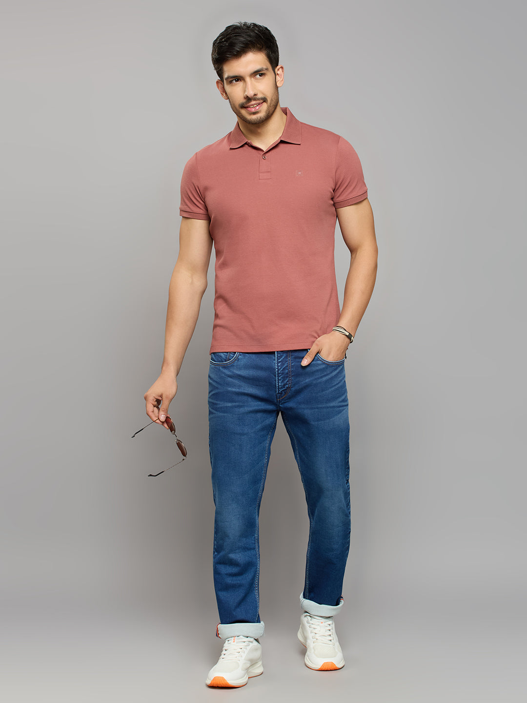 Men's Onion Solid Slim Fit T-Shirts