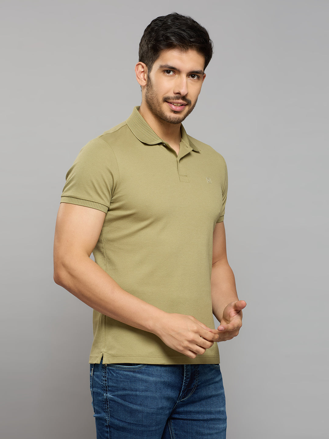 Men's Light Olive Solid Slim Fit T-Shirts
