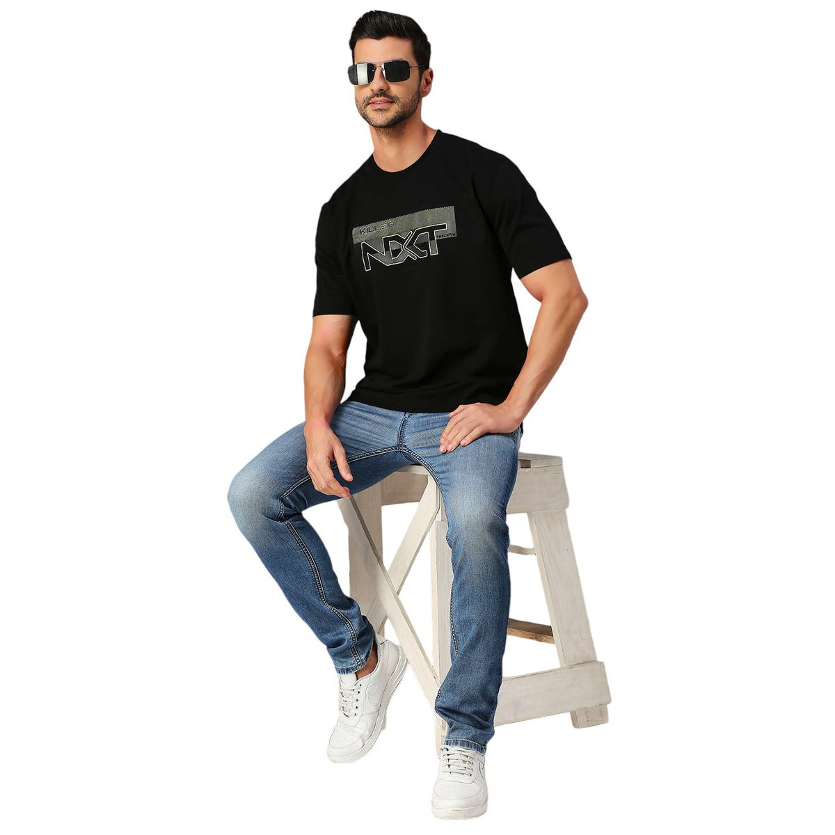 Men's Black Solid Slim Fit T-Shirts